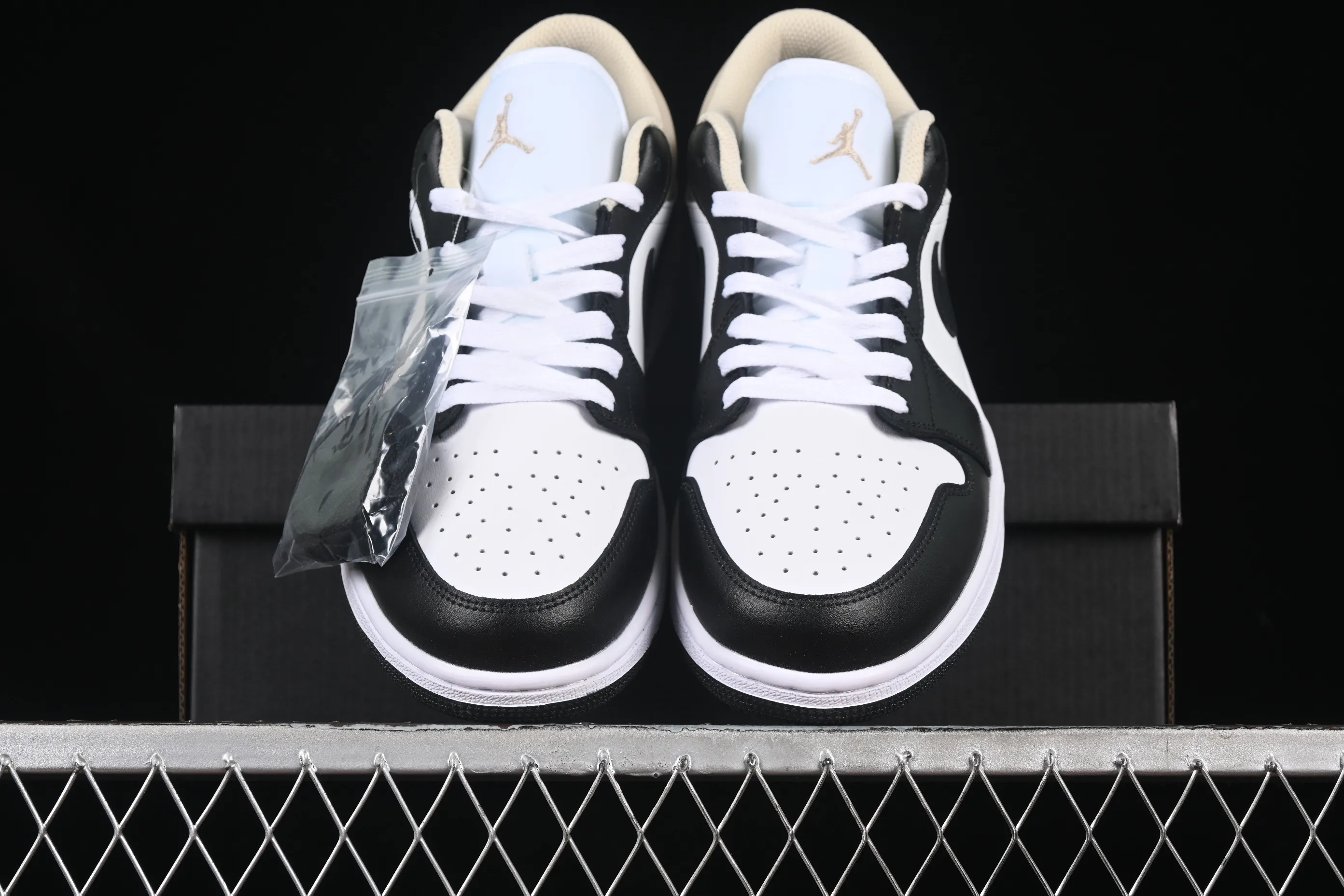 All categories Air Jordan Jordan series basketball shoes Air Jordan 1 Low Air Jordan 1 Low AJ1 Joe 1 cream white low-top cultural casual sneakers 553558-153